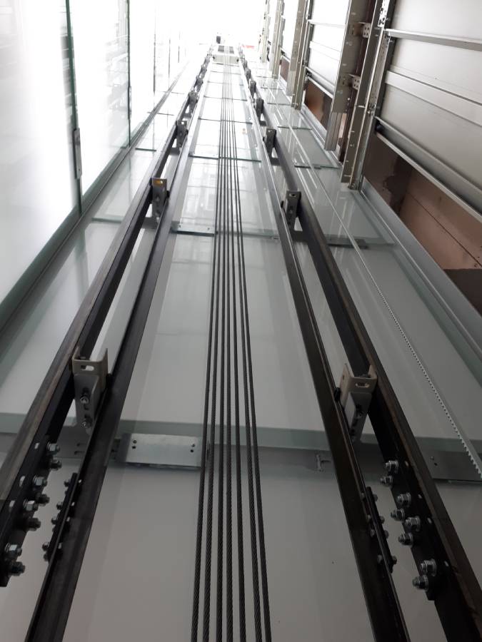 Instalación ascensor en Forcarey