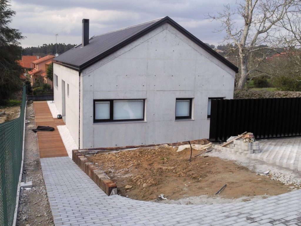 Vivienda unifamiliar en Iñás (Oleiros)
