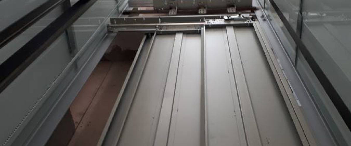 Instalación ascensor en Forcarey